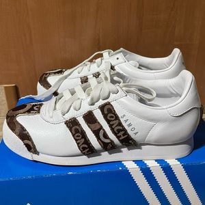 SAMOA by Adidas, size 7 men’s size 8.5 women. Custom designed with brown accent